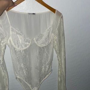 Lace body suit